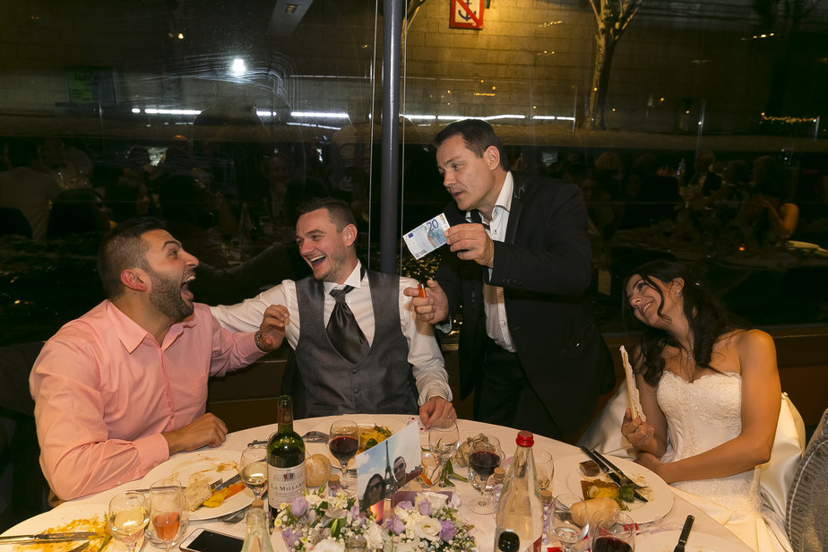 Animation magie mariage - Magicien mentaliste Paris